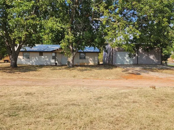 30581 Parkwood RD, Mcloud, OK 74851