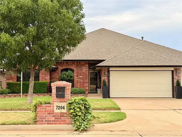 7204 Green Meadow LN, Oklahoma City, OK 73132