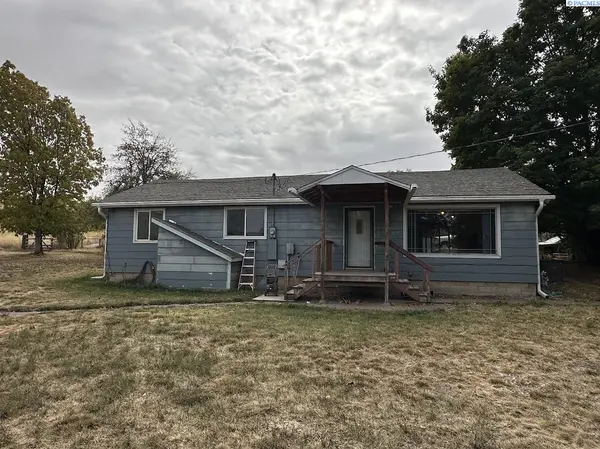 102 Ensign Rd., St. John, WA 99171