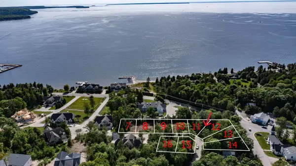 11037 W LIBERTY PARK CIR, Sister Bay, WI 54234