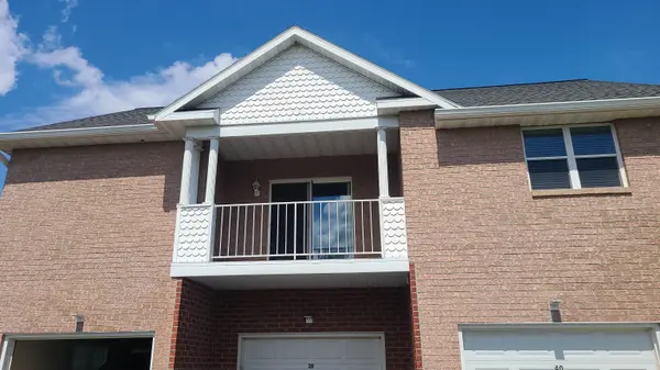 1807 RIDGEWAY DR #38, De Pere, WI 54115-4123