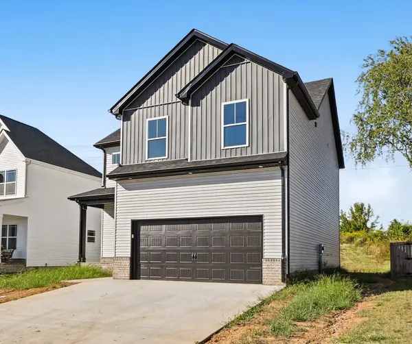 305 Wesson Dr, Clarksville, TN 37043