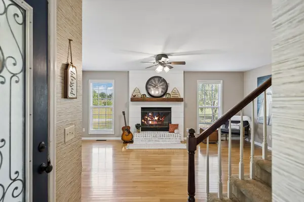 491 Hillview Dr, Lawrenceburg, TN 38464