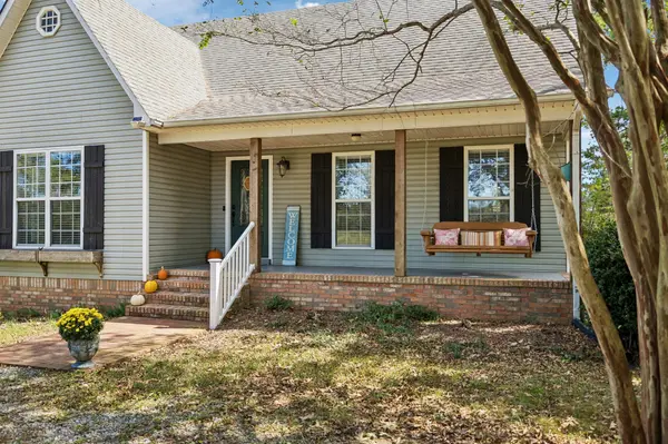491 Hillview Dr, Lawrenceburg, TN 38464