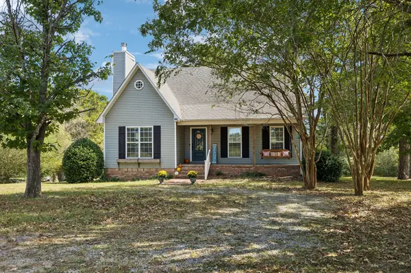 491 Hillview Dr, Lawrenceburg, TN 38464