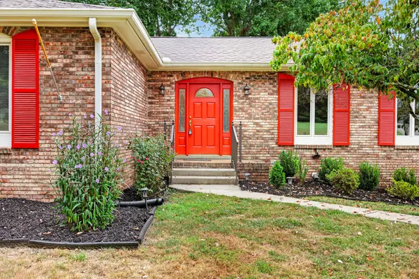 717 Goodpasture Ter, Nashville, TN 37221