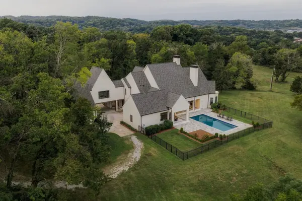 698 Sneed Rd W, Franklin, TN 37069