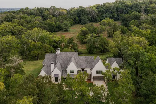698 Sneed Rd W, Franklin, TN 37069