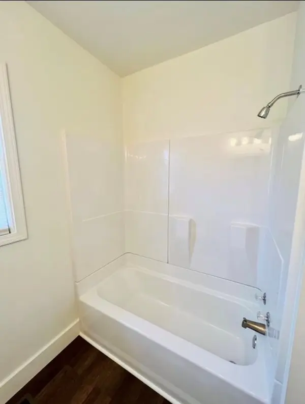 1604 E 9th St, Hopkinsville, KY 42240
