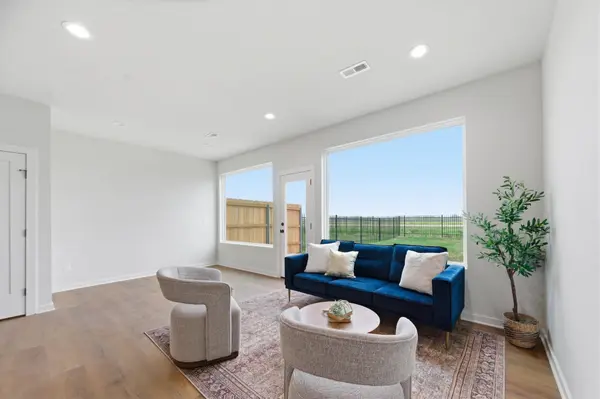142 & 144 N Gowen St, Goddard, KS 67052
