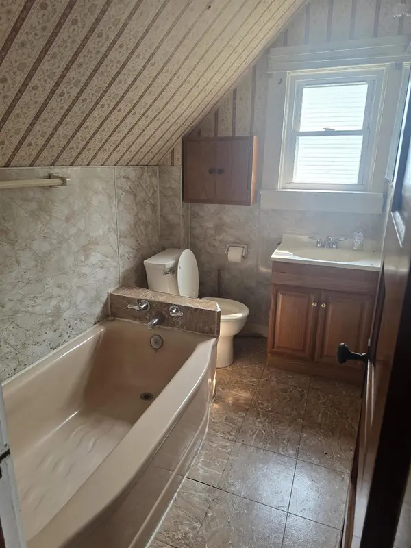 202 E Parallel St, Clifton, KS 66937