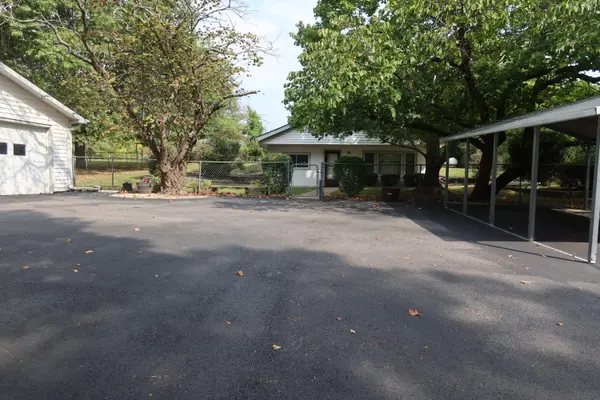 1305 Prairie Ridge RD, Ozark, MO 65721