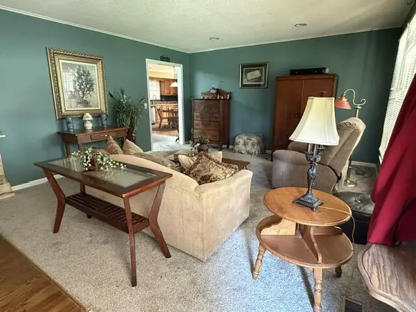 2711 S Claremont AVE, Springfield, MO 65804