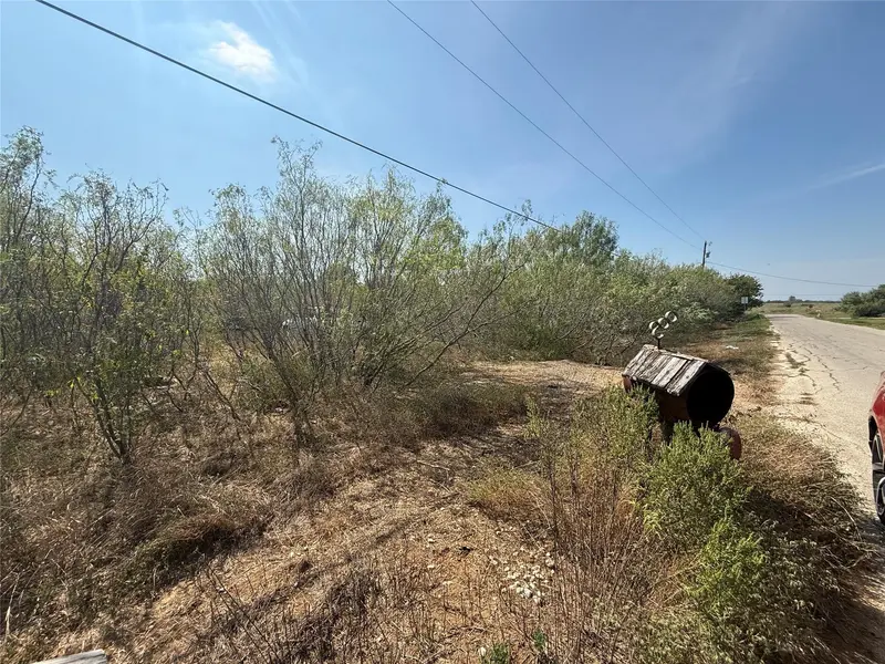 200 Reata Ranch RD, Lockhart, TX 78644