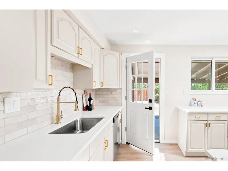 11831 W 70th, Arvada, CO 80004