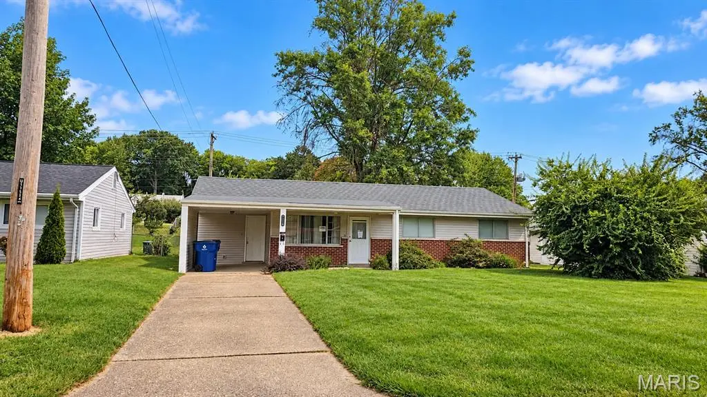 9707 Corregidor DR, Woodson Terrace, MO 63134