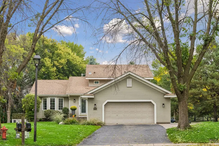 8340 Grace CT, Victoria, MN 55386