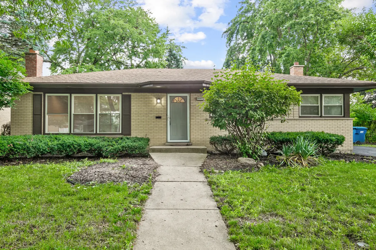 16927 Langley AVE, South Holland, IL 60473