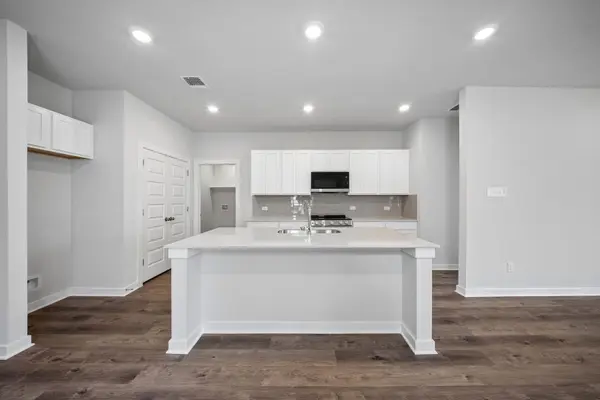 10608 Trifecta WAY, Buda, TX 78610