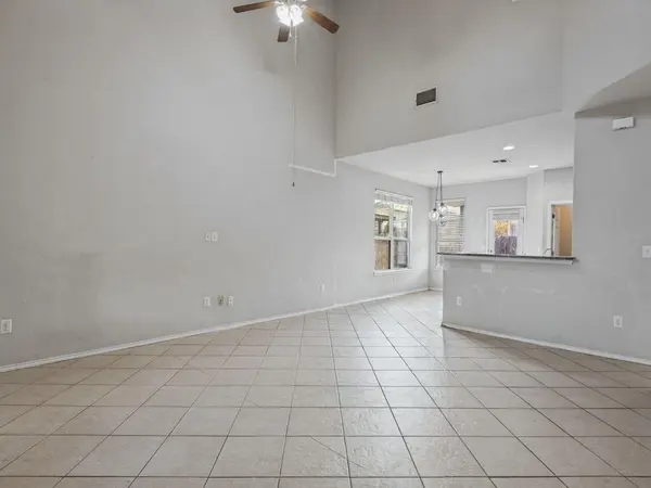 512 Eagle Brook LN, Buda, TX 78610