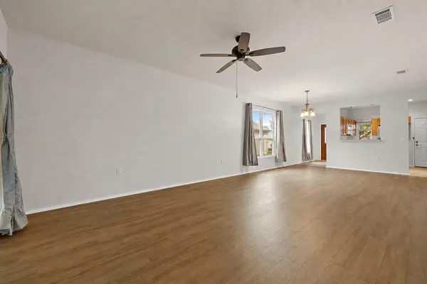 108 Farm Hill DR, Georgetown, TX 78633