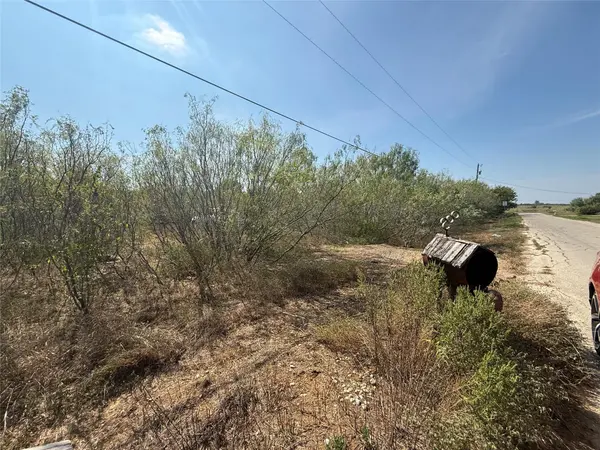 200 Reata Ranch RD, Lockhart, TX 78644