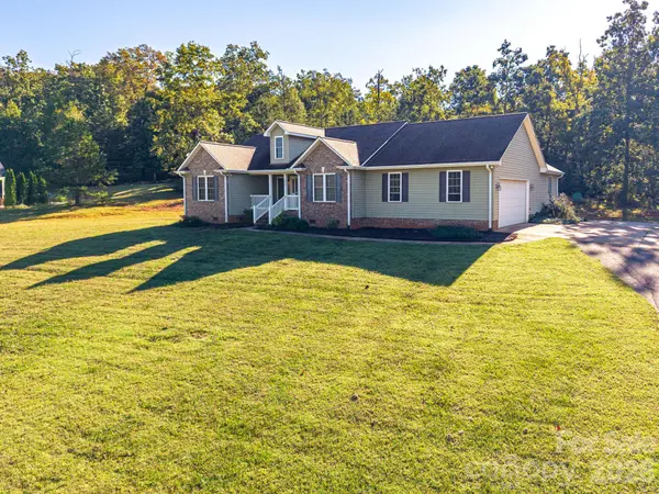 4252 Goodson RD, Maiden, NC 28650