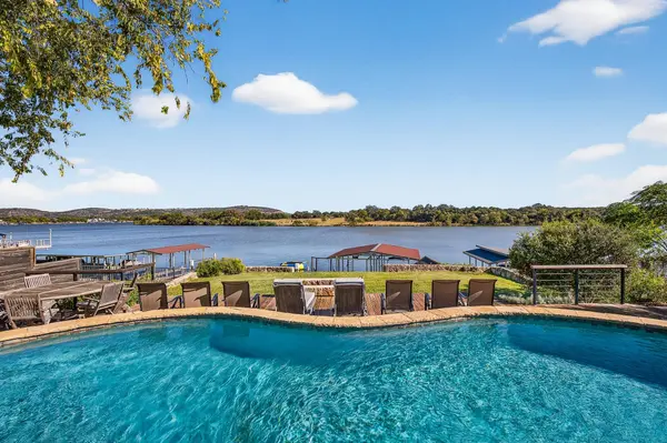 121 Christopher Ln, Kingsland, TX 78639