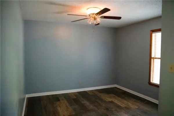 1332 Campbell AVE, Liberty, MO 64068