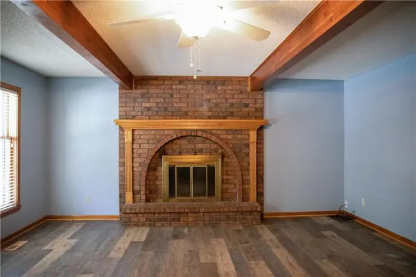 1332 Campbell AVE, Liberty, MO 64068