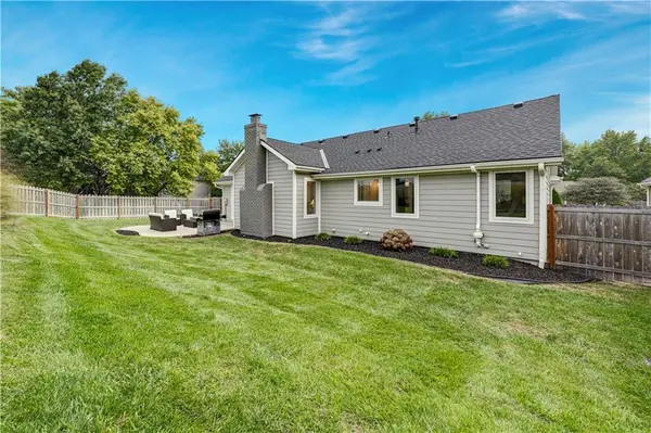 12647 W 66th TER, Shawnee, KS 66216