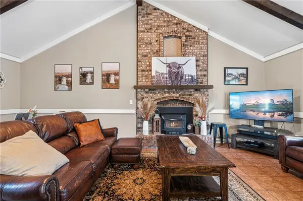 506 W Mcdowell AVE, Odessa, MO 64076