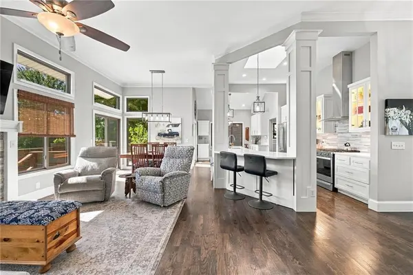 11846 Mackey ST, Overland Park, KS 66210