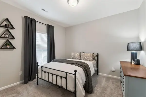 7731 NW 124th ST, Kansas City, MO 64163