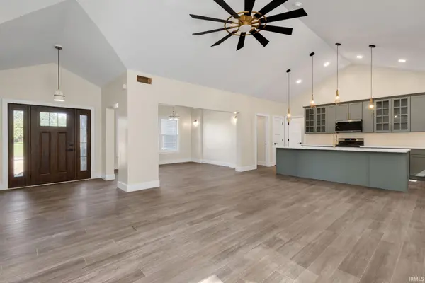 16390 Greystone DR, Granger, IN 46530