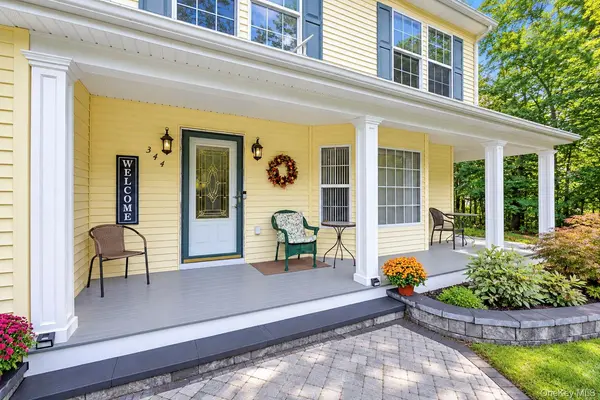344 Barton AVE, Patchogue, NY 11772