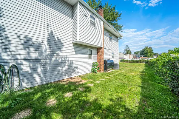 263 Commack RD, Deer Park, NY 11729