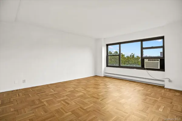 33-34 Crescent ST #7D, Astoria, NY 11106