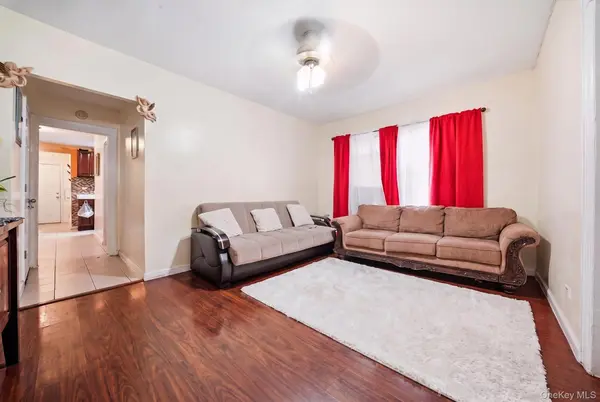11535 197th ST, Saint Albans, NY 11412
