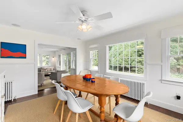 98 Sherrill RD, East Hampton, NY 11937