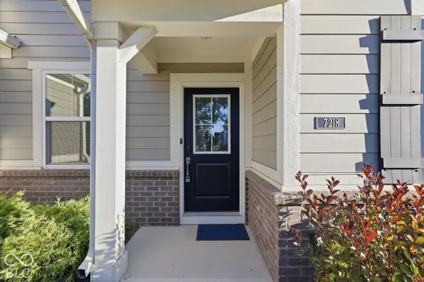 7218 Governors ROW, Avon, IN 46123