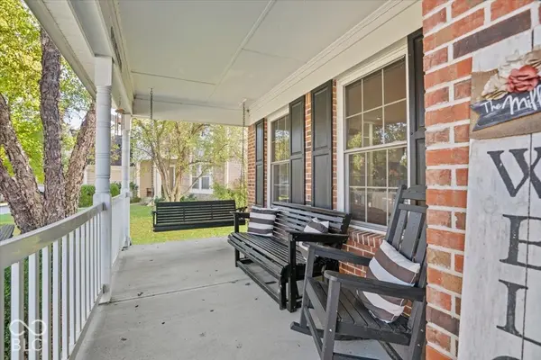 8732 Buffett Pkwy, Fishers, IN 46038