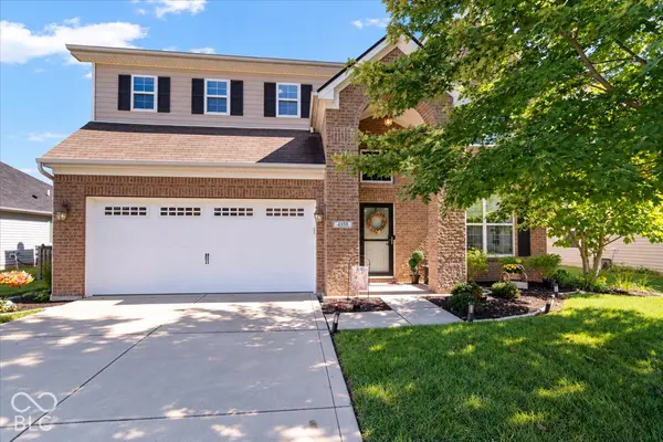 4558 Walcott DR, Westfield, IN 46062