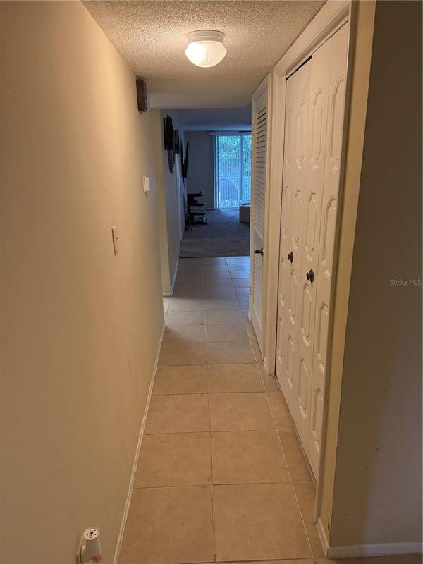 1009 PEARCE DR #206, Clearwater, FL 33764