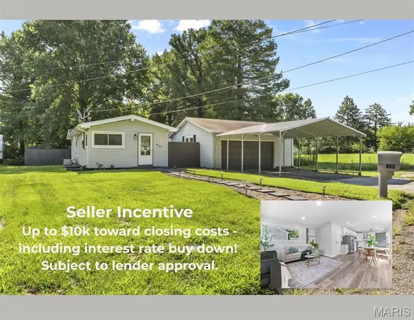 815 Southmoor PL, Godfrey, IL 62035