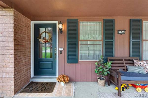 208 Williamsburg DR, Belleville, IL 62221