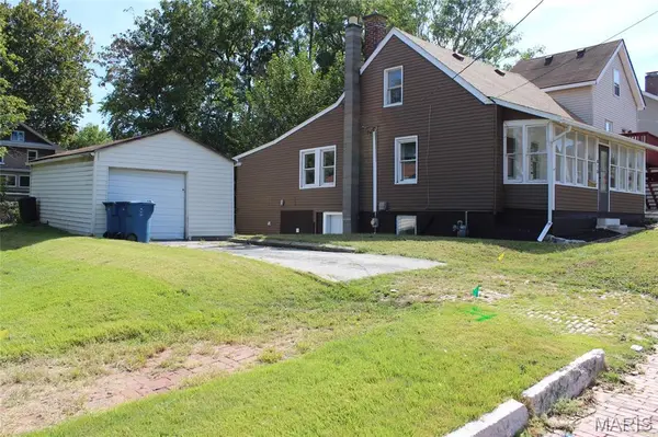 615 George ST, Alton, IL 62002