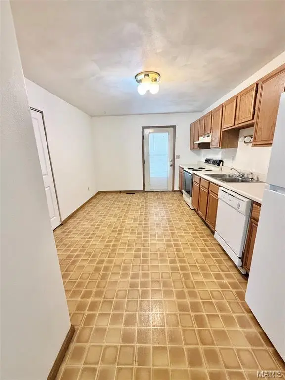 903 GEORGETOWNE DR, O'fallon, IL 62269