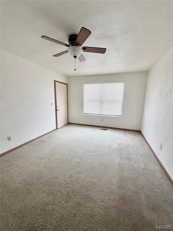 903 GEORGETOWNE DR, O'fallon, IL 62269