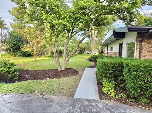 Address not disclosed, La Grange Highlands, IL 60525